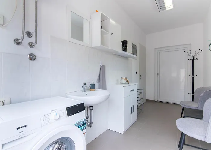 Nonna Laura Lägenhet