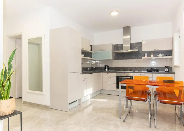 Nonna Laura * Portorož